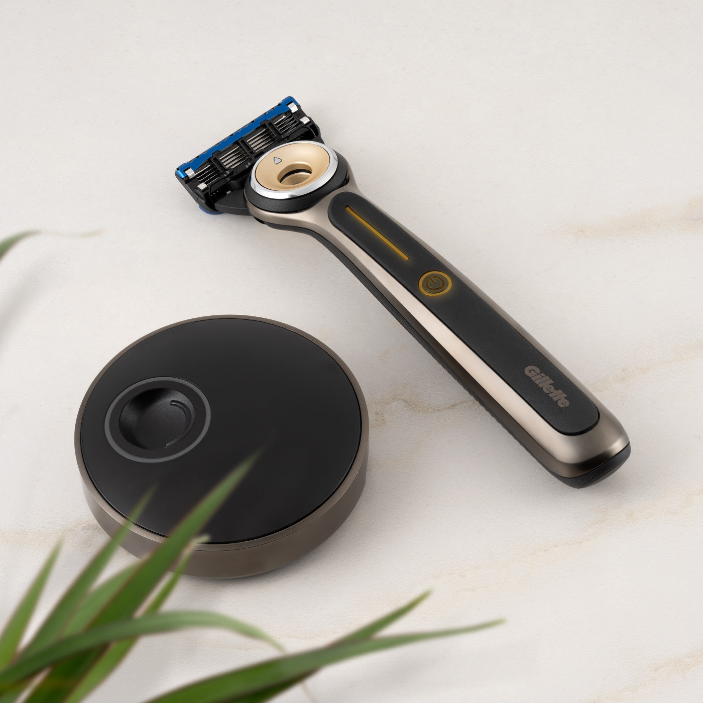 HEATED RAZOR BY GILLETTELABS